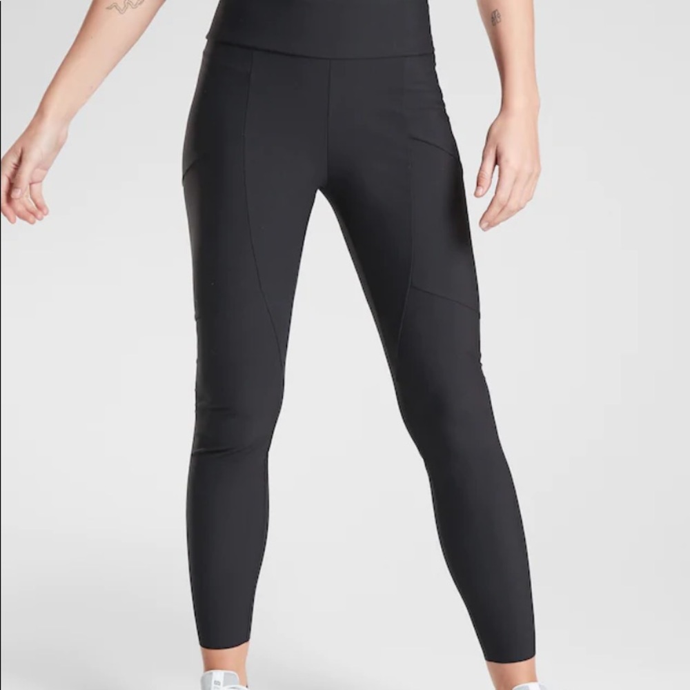Athleta Stellar City Tight Size 4